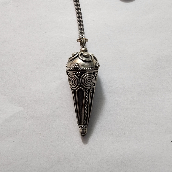 Handmade Sterling Silver Pendulum - Triple Spiral Labyrinth - Picture 4 of 6